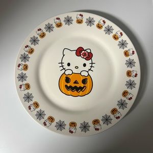 Hello Kitty Halloween Decorative Plate